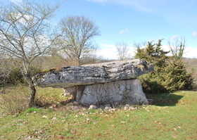 Dolmen de la Pierre Levée